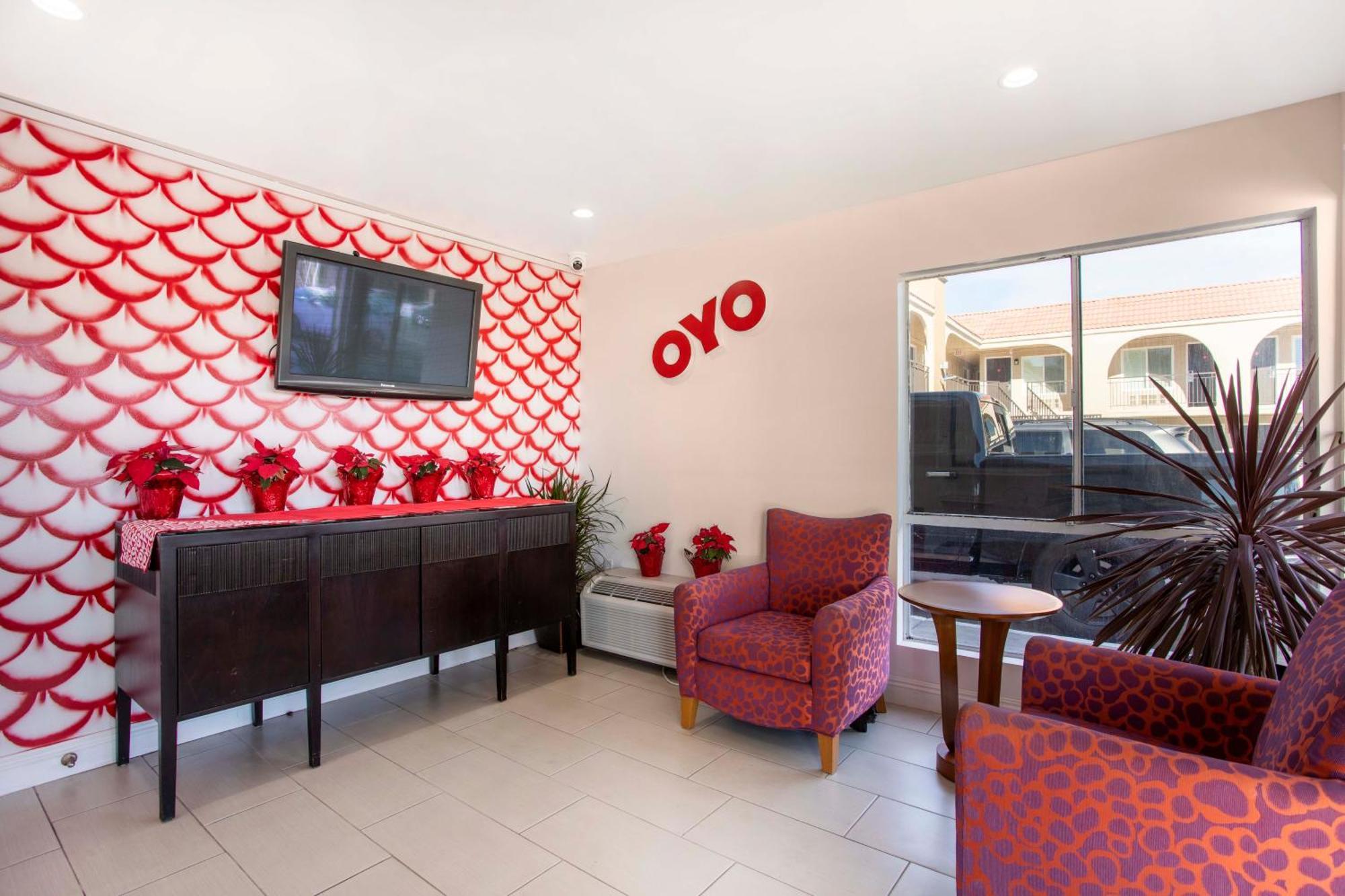 Oyo - Antelope Valley Hotel 2*